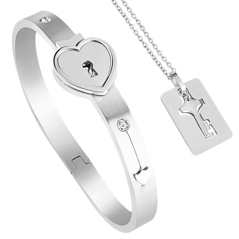 Couple's Bracelets Heart-Shaped Padlocks
